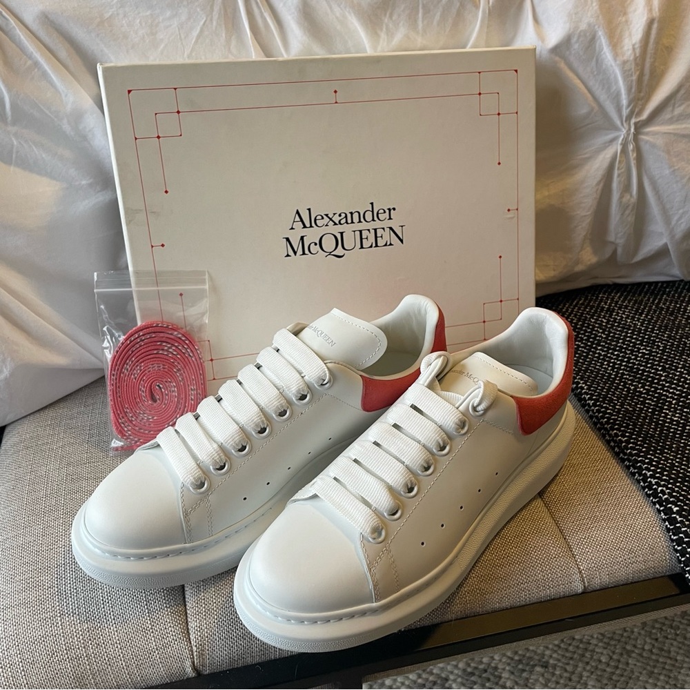 NIB Alexander McQueen white leather sneakers with dark coral pink suede